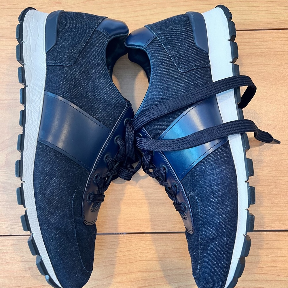 Prada sneaker